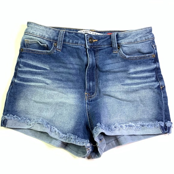 New Celebrity Pink Shorts size 9 - Picture 2 of 5